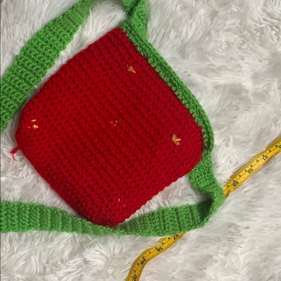 Handmade - crochet strawberry purse - Picture 5 of 5